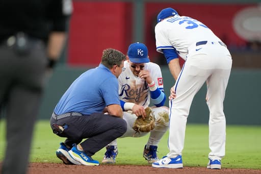Bobby Witt Jr. avoids IL stint for now with mild MCL sprain