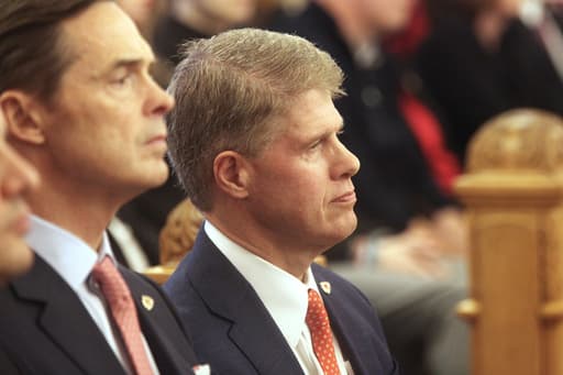 Chiefs’ move to Kansas leaves Missouri fans heartbroken over another NFL franchise leaving