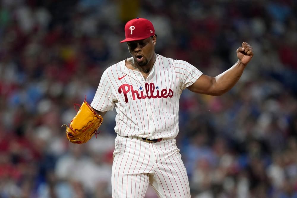Phillies trade Soto to Baltimore and acquire Banks from White Sox