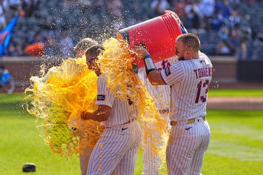 Tyrone Taylor and Carson Benge rally Mets to Subway Series win over stumbling Yankees