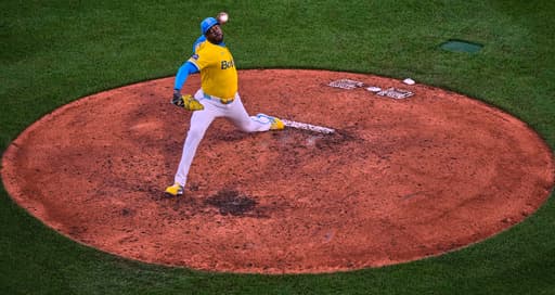 Wilyer Abreu hits 2 HRs as Red Sox beat Rays for 12th straight win