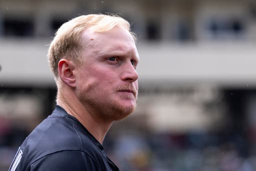 White Sox supporting 1B Andrew Vaughn through tough start to the season