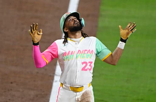 Tatis and Sheets homer to back sharp Pivetta as Padres beat Rockies 8-0