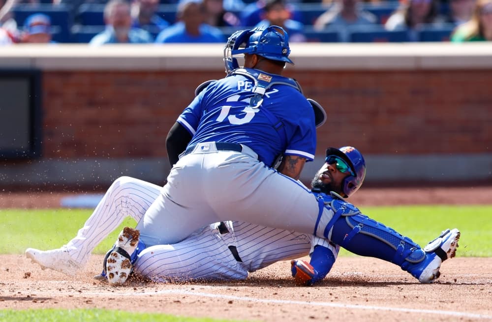 Royals C Salvador Perez out of starting lineup again with groin injury