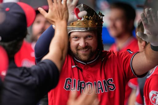 Power surge: Guardians hit 7 homers against Twins, 1 short of franchise record