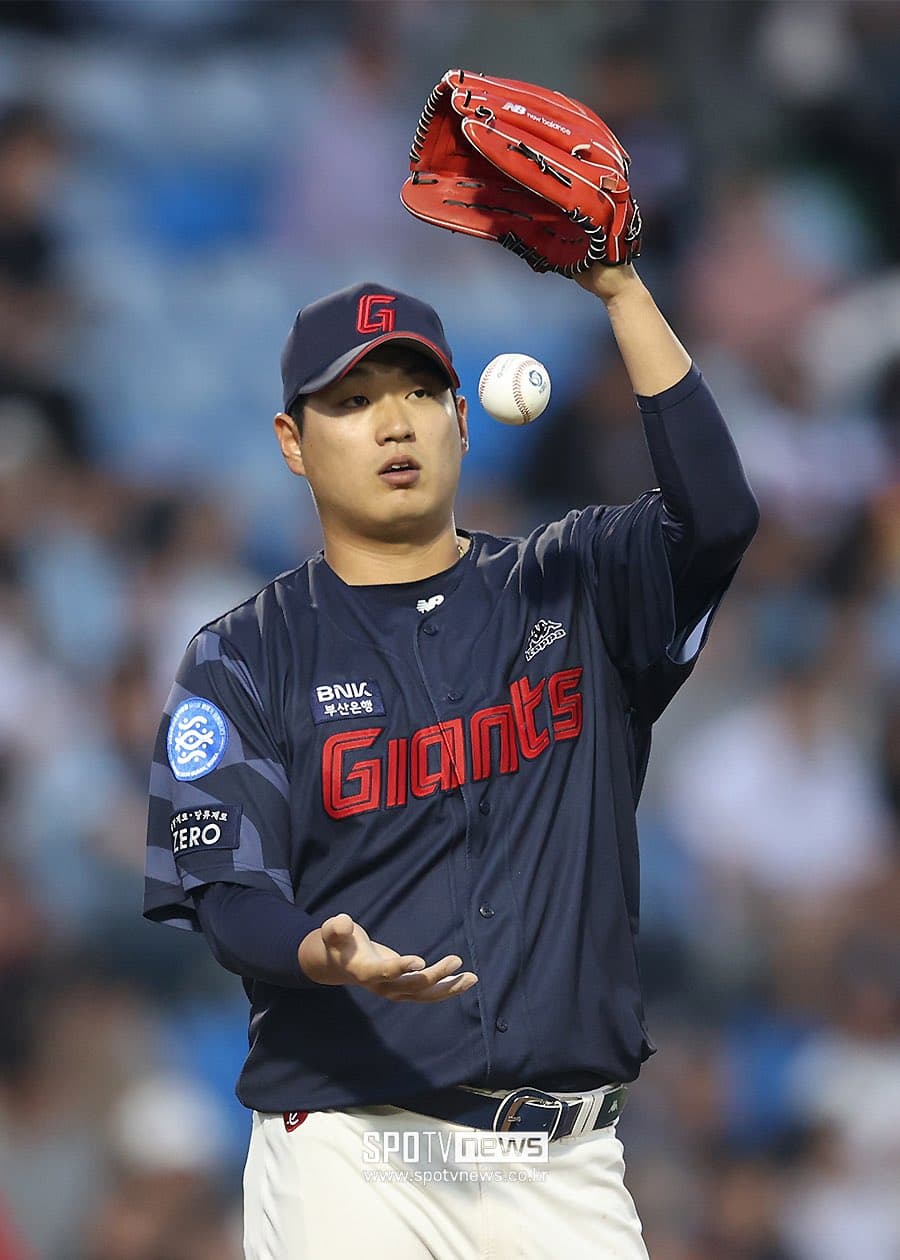 Na Gyun-an Suspended 30 Games By Lotte Giants