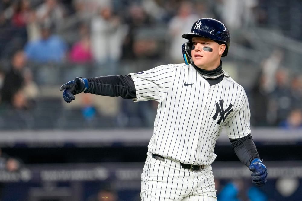 Alex Verdugo gets the Yankees’ `dawgs’ out, sparking barking celebrations