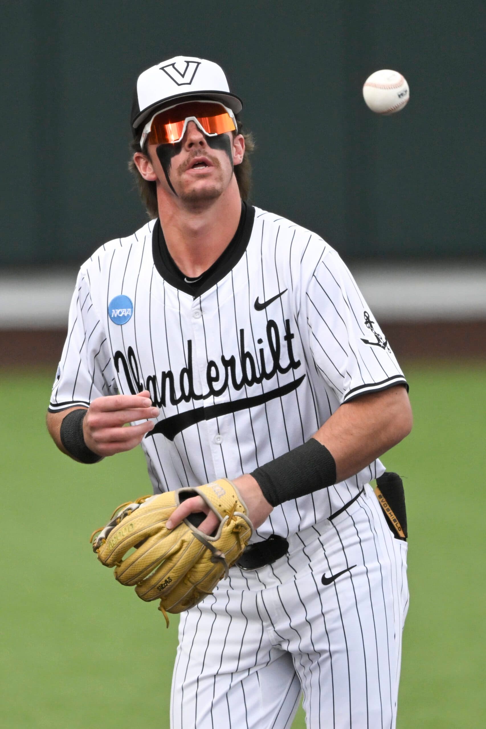Brodie Johnston Off to a Hot Start with Three Home Runs in the First Two Games of the Season