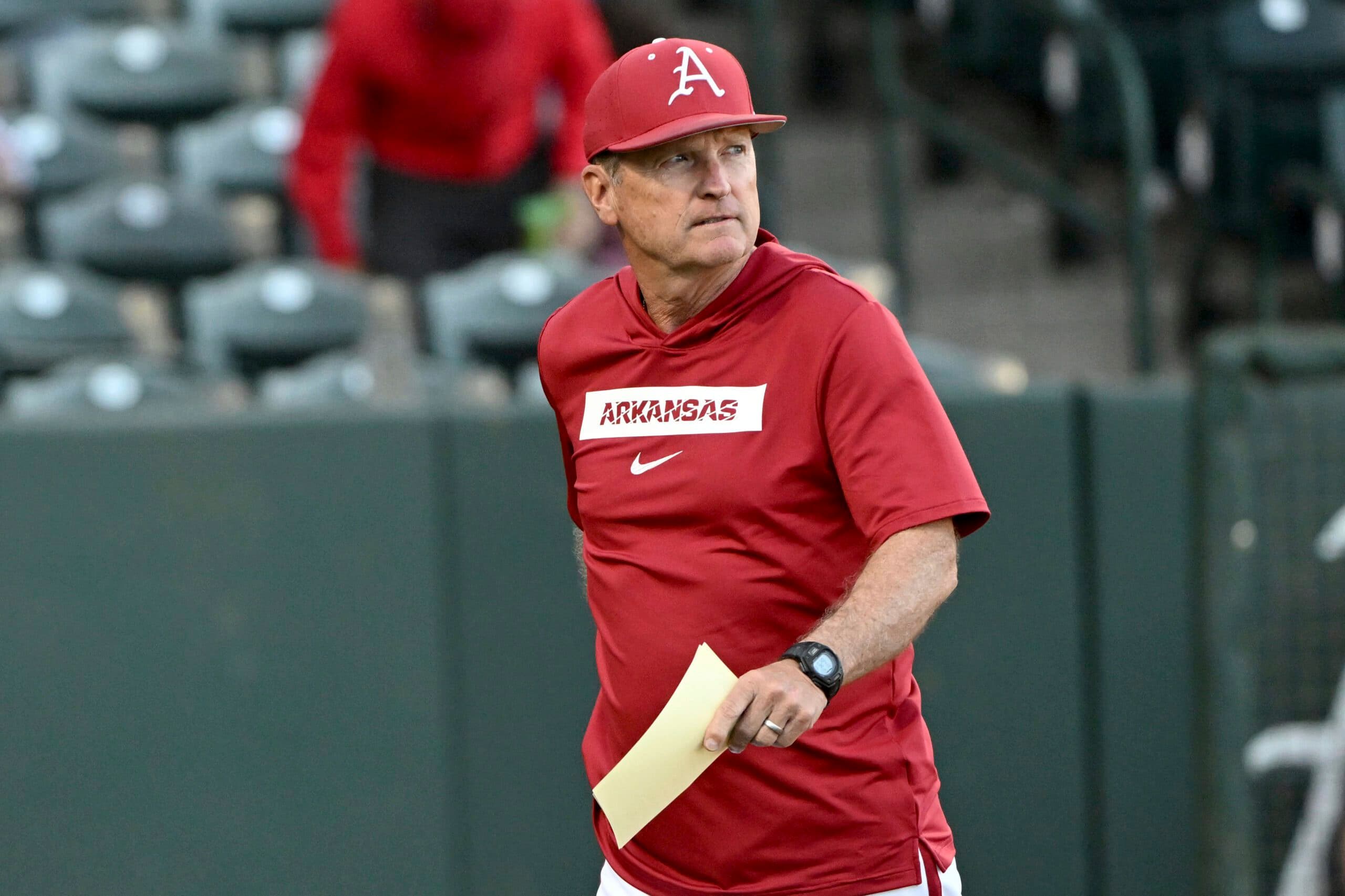 CWS: Van Horn, Razorbacks Don’t Blame Charles Dalavan For Error In Ninth