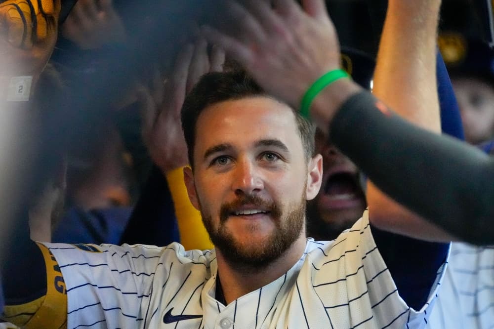 Brewers hit 5 grand slams in 8-game span, reversing earlier struggles with bases loaded
