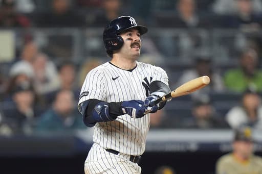Wells’ grand slam gives him 5 RBIs in 10-run 7th inning as Yankees beat Padres 12-3
