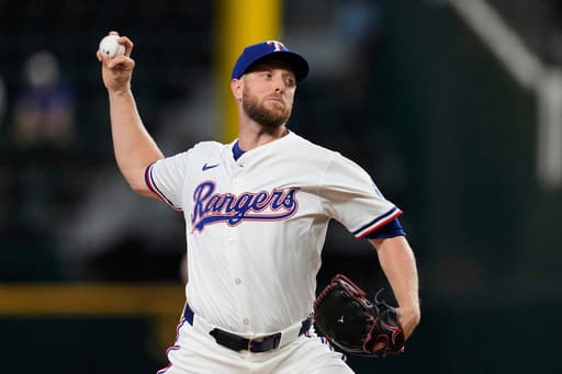 Right-hander Merrill Kelly, Diamondbacks finalize a $40 million, 2-year deal