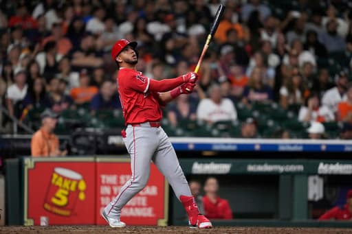 Peraza’s clutch 2-run hit in the ninth lifts Angels over Astros 4-1