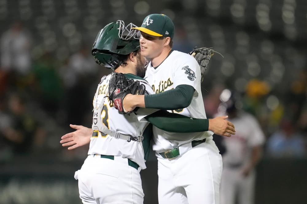 Oakland All-Star closer Mason Miller breaks left pinky finger pounding training table in frustration