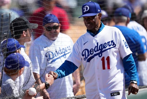 Manny Mota, two-time World Series champion with the Dodgers, hospitalized after having a stroke