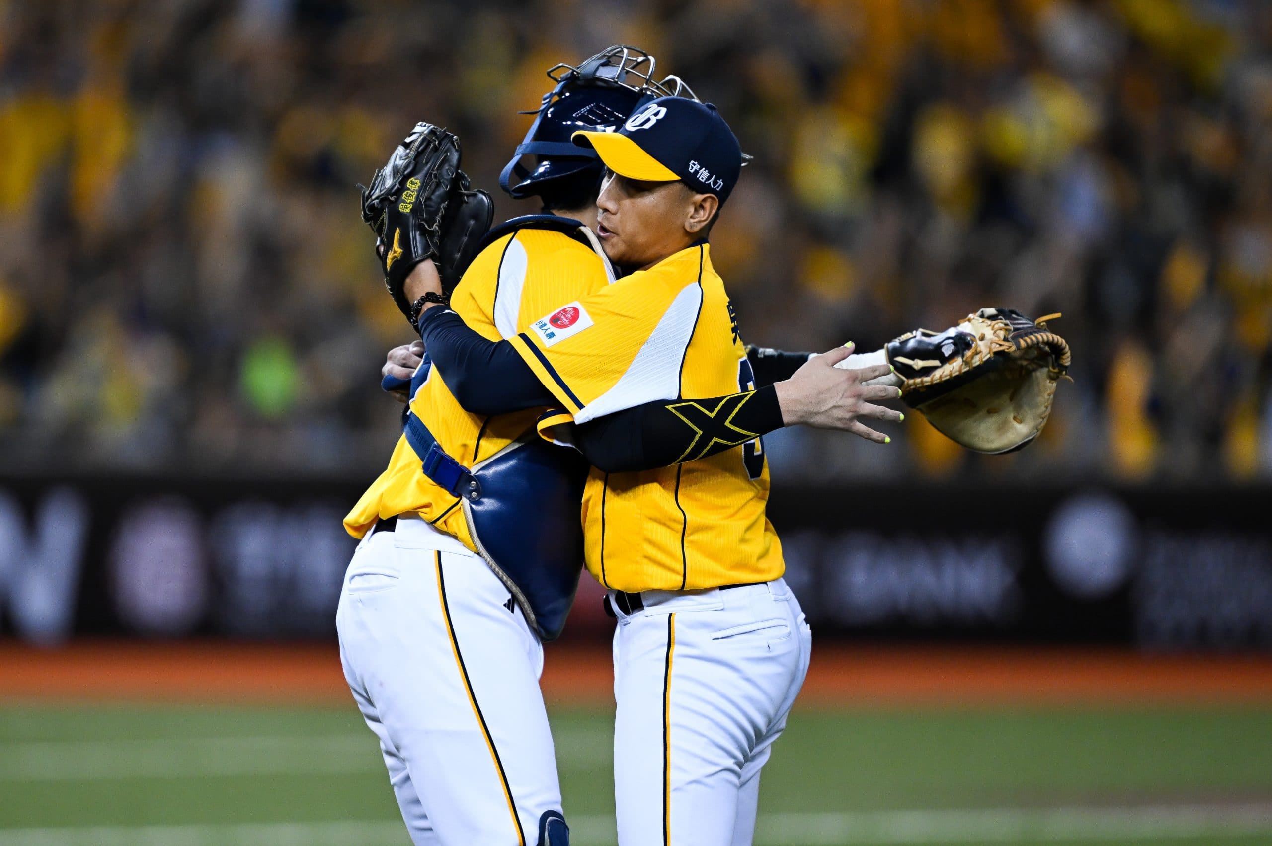 Taiwan Series Recap: Brothers Take Game 1 Over Lions 10-4