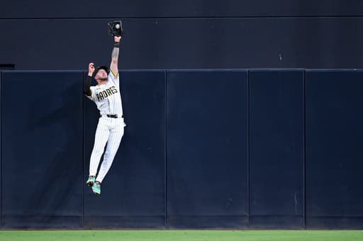 Arraez’s homer, great catches by Merrill, Tatis, give the Padres a 1-0 win over the Diamondbacks