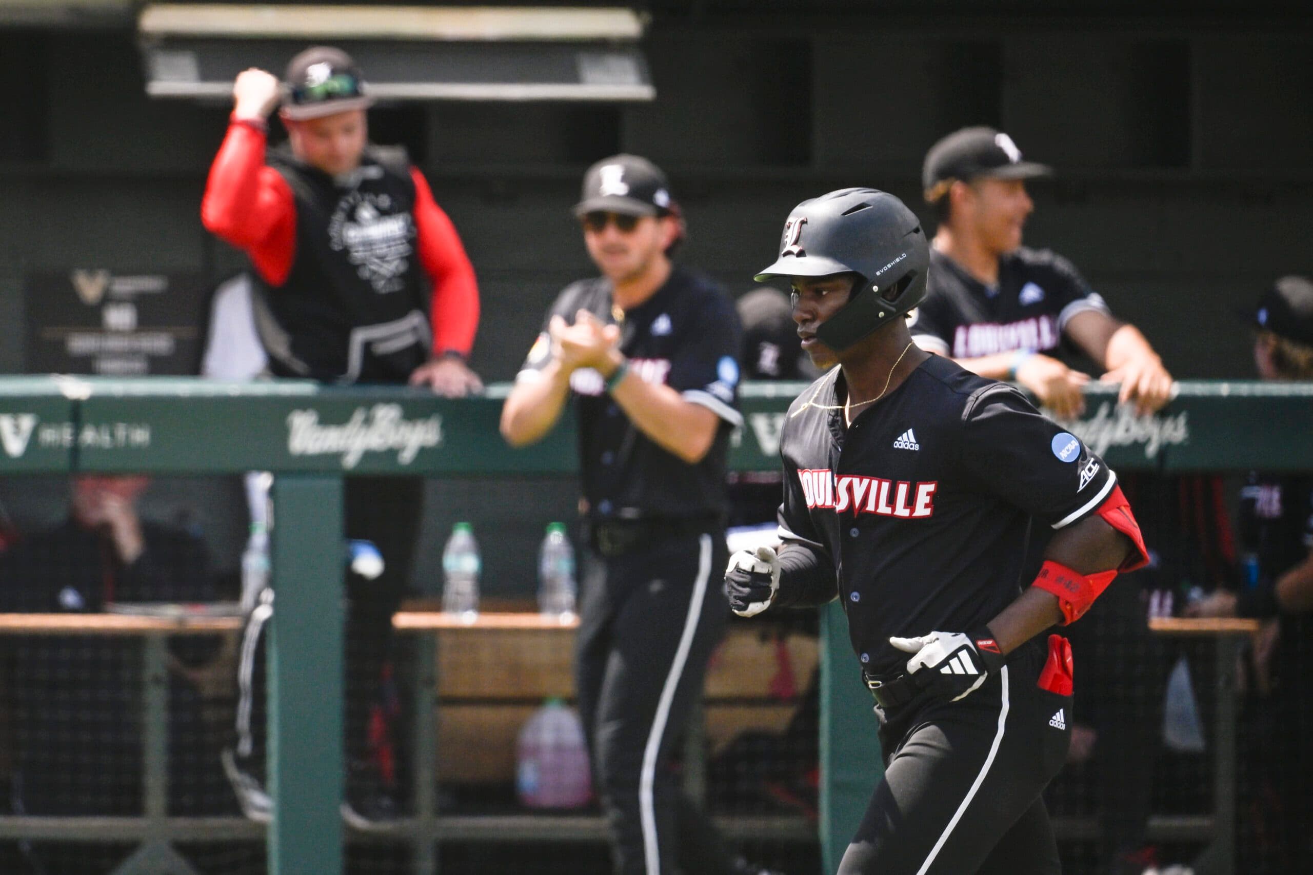 CWS: Louisville Eliminates Oregon State With Sac Fly In Bottom of the Ninth