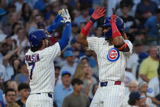 Seiya Suzuki and Carson Kelly star as the Cubs beat the slumping Dodgers 10-5