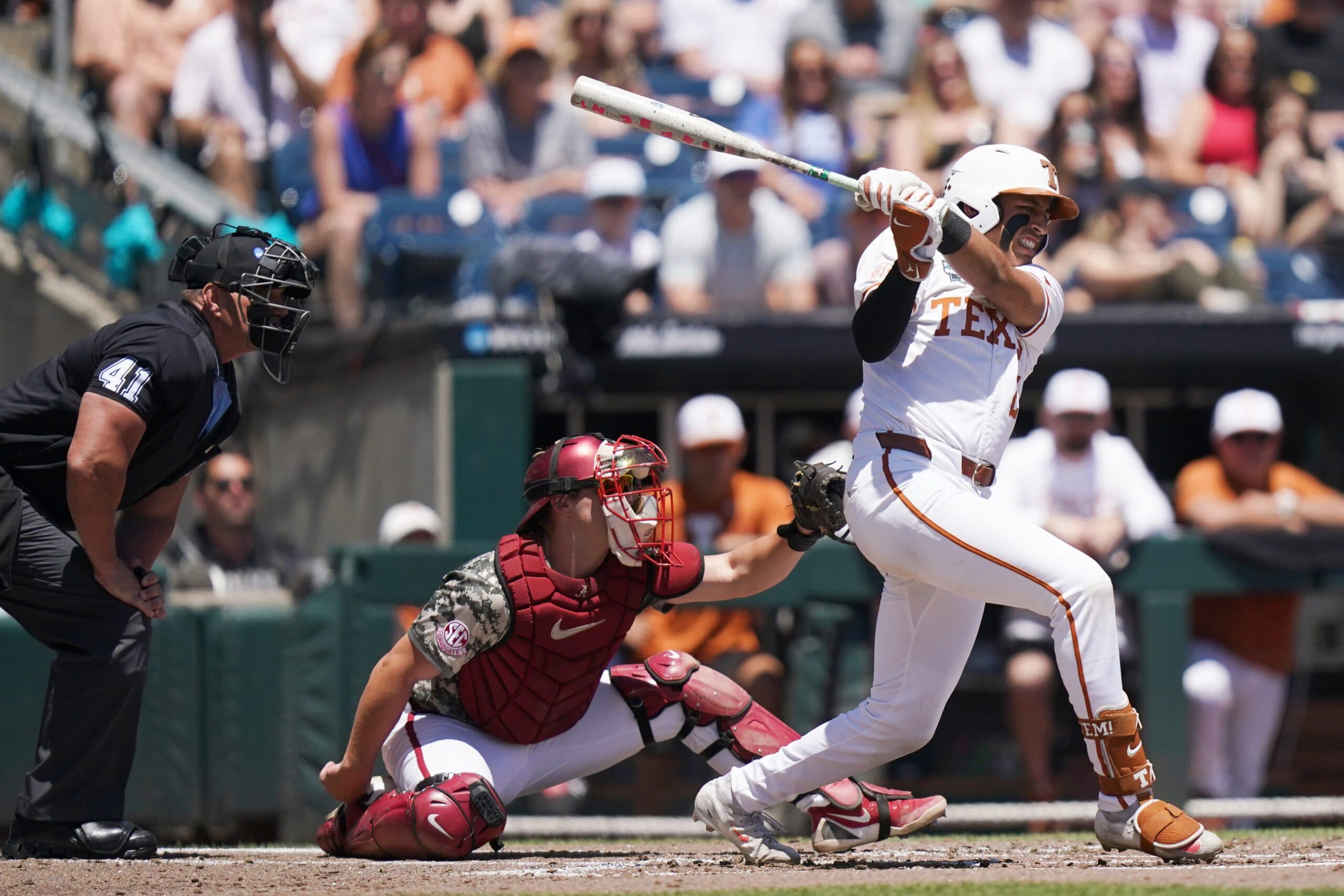 2026 Men’s College World Series: Adrian Rodriguez’ Historic Day at Plate Powers Texas to 14-2 Win Over Alabama