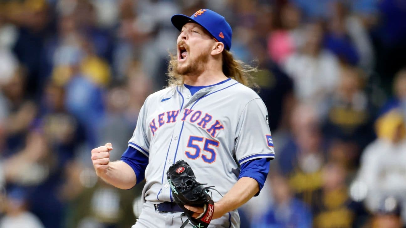 RHP Ryne Stanek is rejoining the New York Mets on a 1-year deal, AP source says