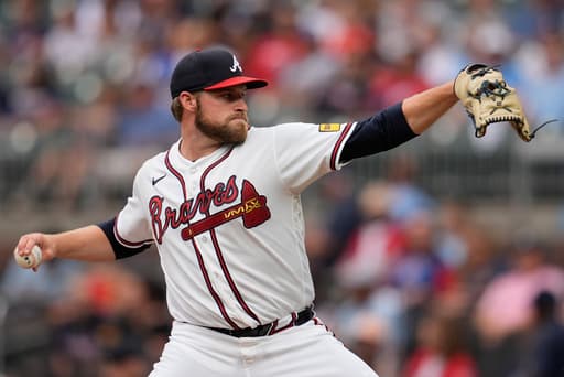 After coming up empty at the trade deadline, the Braves get sterling starts from Elder, Holmes