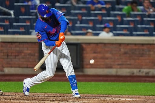 Robert has a 2-run single in the 8th to lift the Mets past the Marlins, 4-2