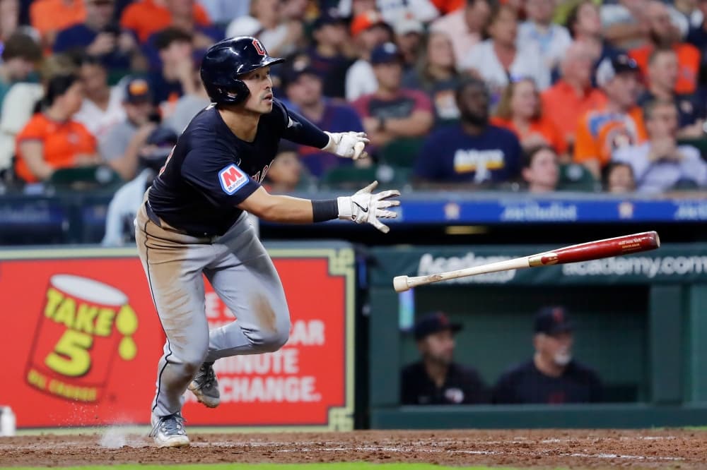 Guardians’ Steven Kwan takes batting practice, making progress in recovery from hamstring injury