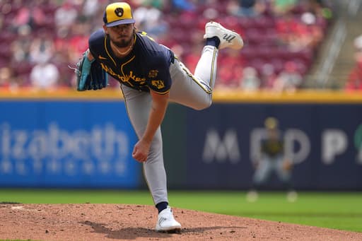 Collins hits 3-run homer, Chourio and Cameron belt 2-run shots as Brewers beat Reds 9-1