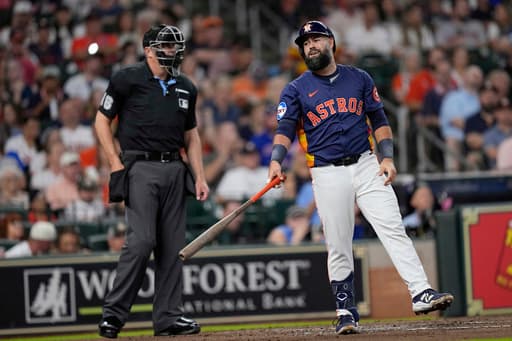 Banged-up Astros place infielder Luis Guillorme on injured list with hamstring strain