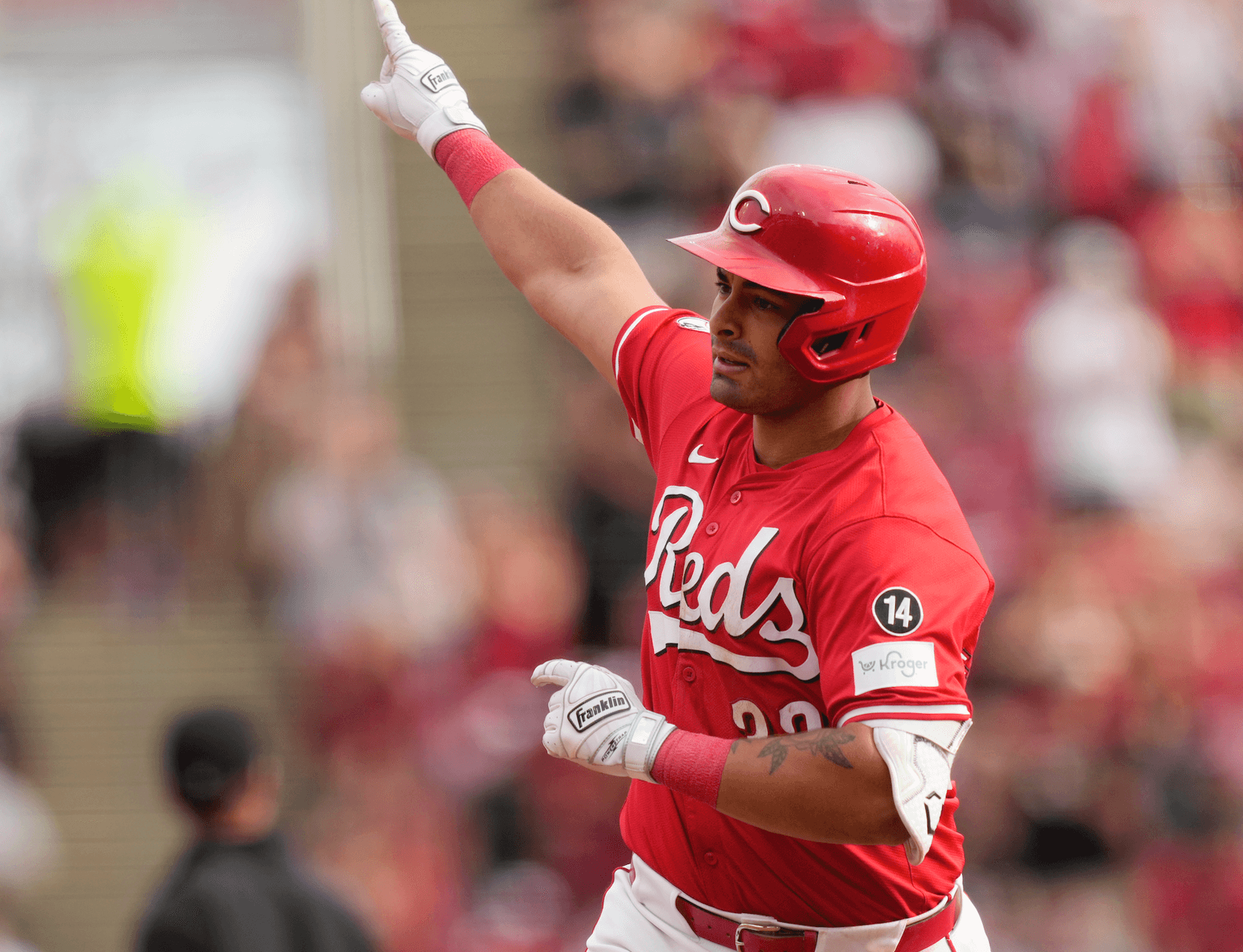 Reds spoil the San Francisco debut of 3-time Cy Young Award winner Verlander, beat Giants 3-2