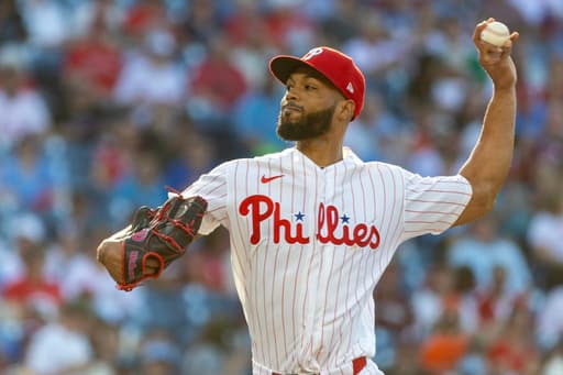 Sánchez fans 9 in 7 innings, becomes 1st starter to reach 10 wins in 8-0 victory over Pirates
