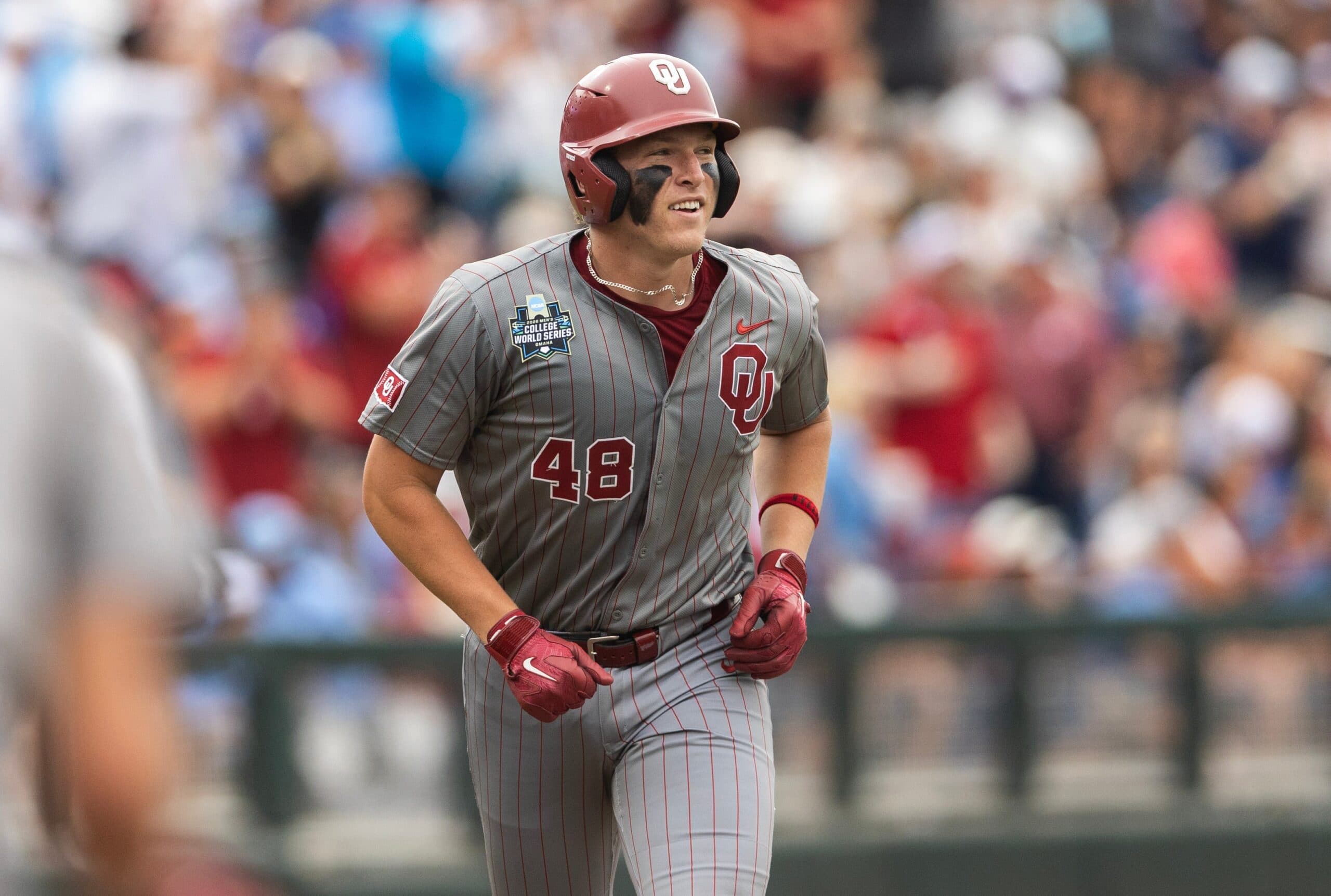 Men’s College World Series: Behind Two Homers From LaChance, Oklahoma Takes Game 1 9-3