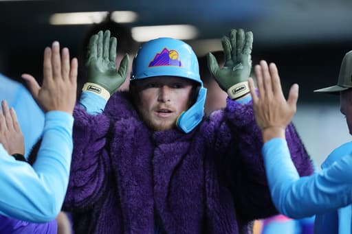 Kelly’s tiebreaking single, 4 RBIs lead Cubs to 10-5 win at White Sox