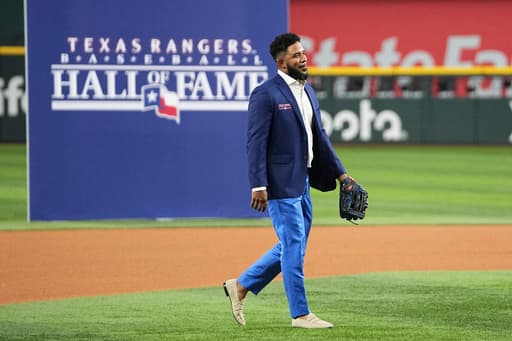 Elvis Andrus inducted into the Texas Rangers Baseball Hall of Fame with assist from Adrian Beltré