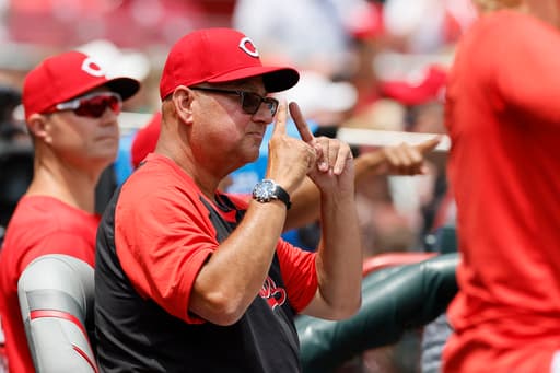 Terry Francona gets his 2,000th managerial win as the Reds beat the Rockies 4-2
