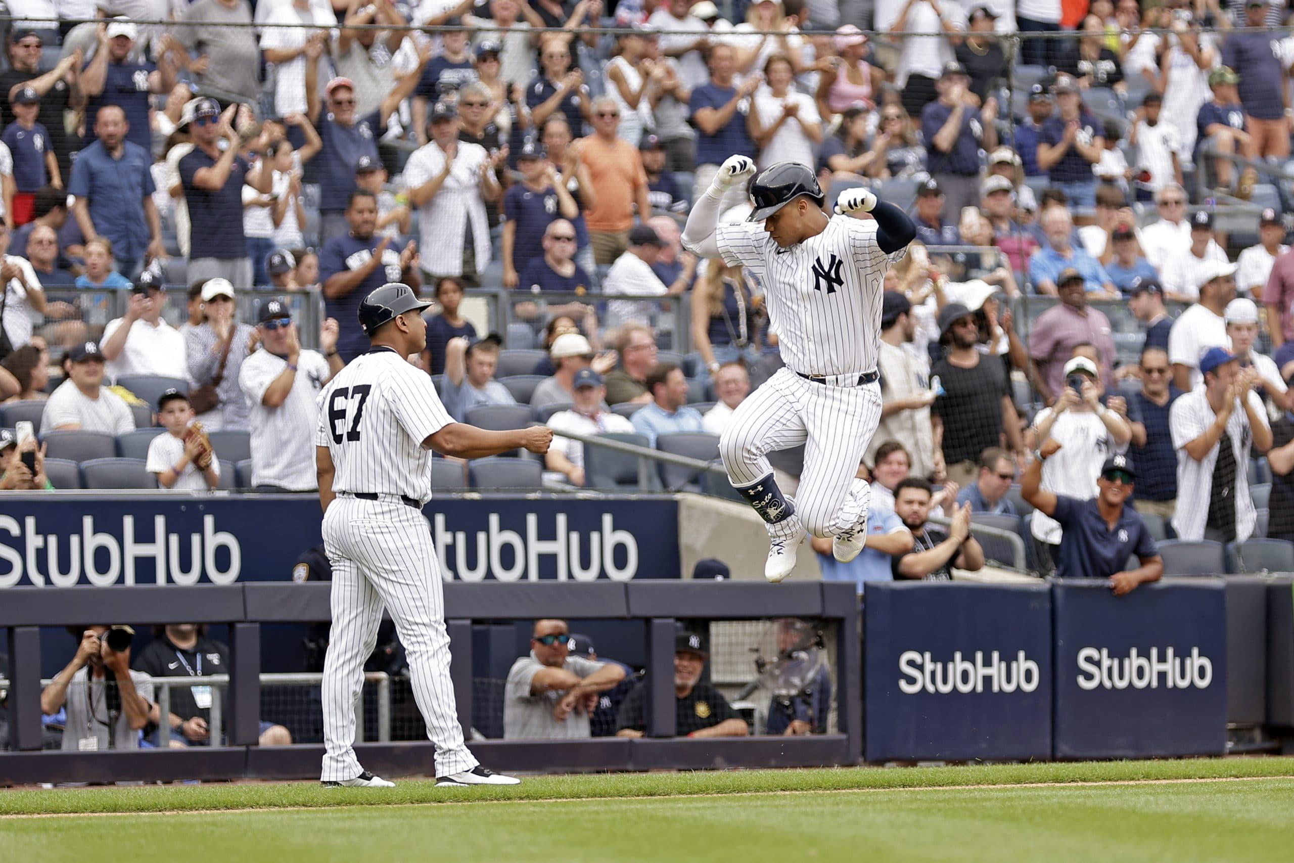 Win Streaks Continue: One Thing from Each MLB Game Last Night