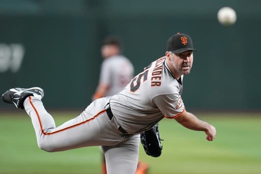 Justin Verlander returns to the Detroit Tigers on a $13 million, 1-year contract