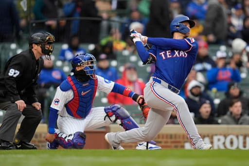 Seager homers twice as Rangers avoid a sweep in Chicago, beat Cubs 6-2