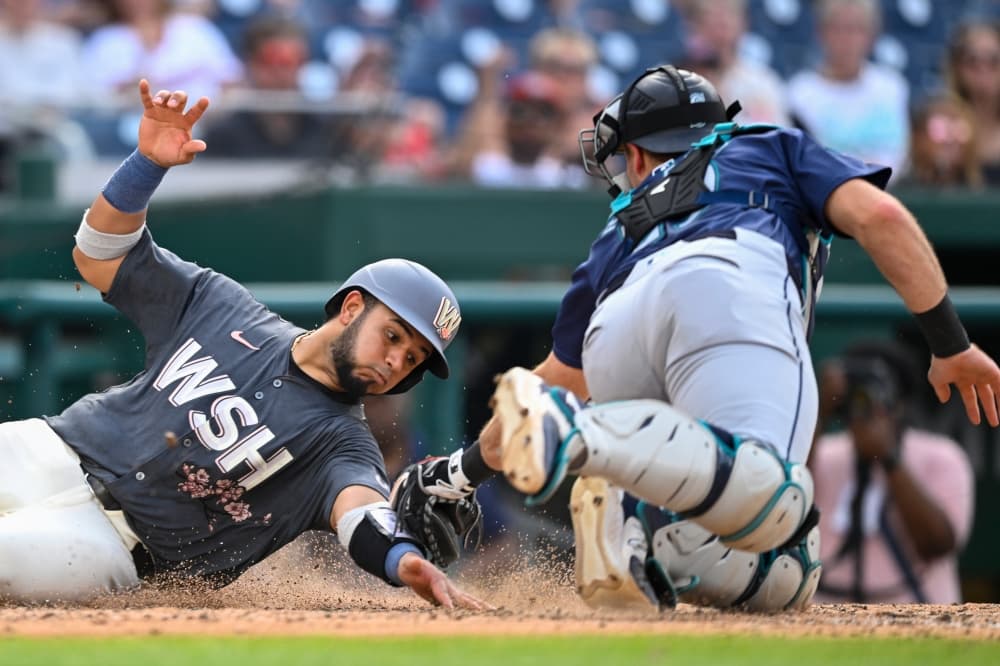 Nationals get 2 runs in 7th inning to top reeling Mariners 3-1