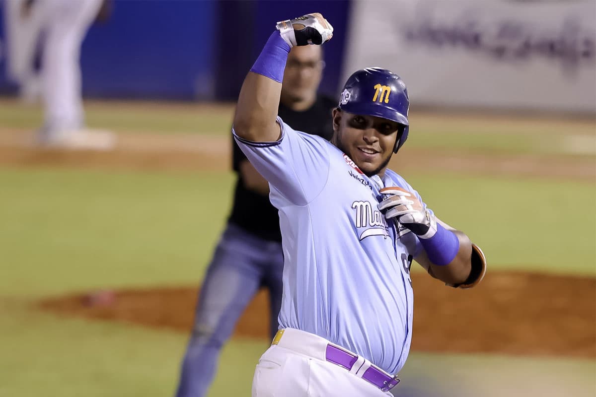 LVBP Finals: Navegantes del Magallanes Thrash Caribes 14-5, Take 3-1 Lead