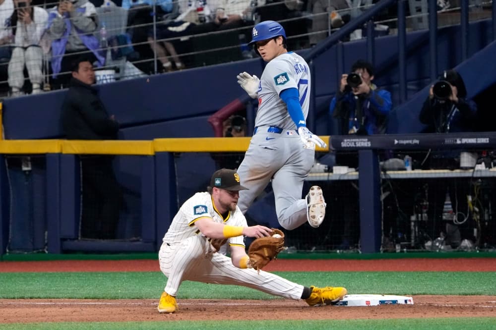 Jake Cronenworth’s glove breaks at key moment, costing Padres in season opener vs Dodgers