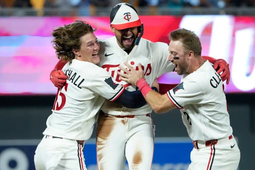 Royce Lewis hits walk-off triple as Twins rally past Royals 3-2 after Buxton exits with sore hip