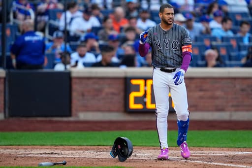 Mets drop 8th straight game and lose grip on NL playoff berth
