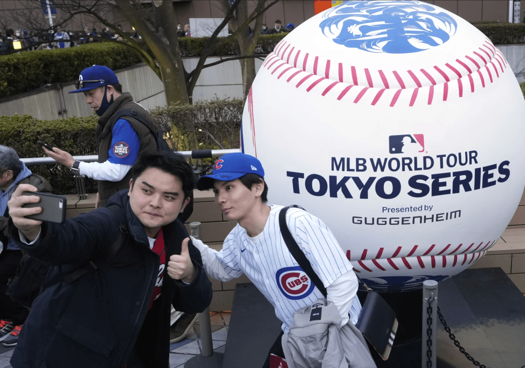 Ohtani and the Dodgers keep the Cubs and their rich history in the shadows in Japan