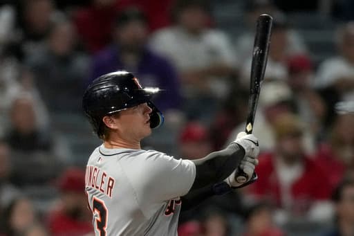 Tigers score 8 runs in final 2 innings of 10-4 comeback win over Angels