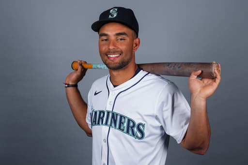 Top catching prospect Harry Ford promoted to major leagues by Mariners