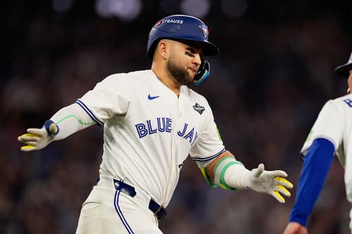 Bo Bichette and the New York Mets agree to a $126 million, 3-year contract, AP source says