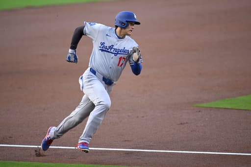 Freeman, Smith join Ohtani to give Dodgers 3 All-Star starters for first time since 1980