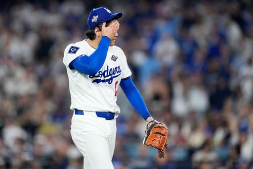 Shohei Ohtani has an off night in his two-way World Series debut